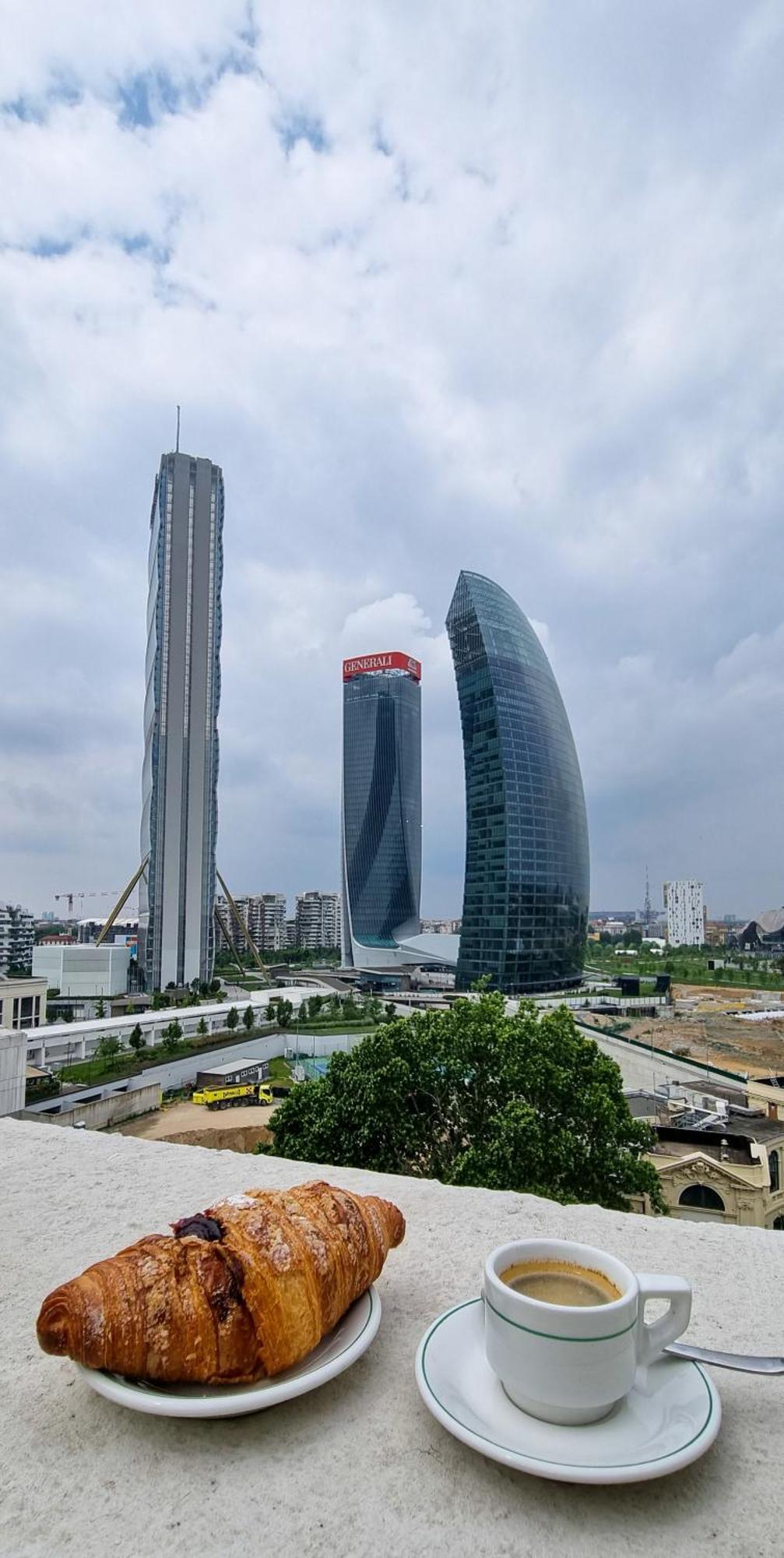City Life Sky Apartment- Mico- Breathtaking Penthouse ميلان الغرفة الصورة